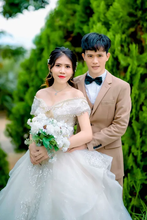 Foto sampul undangan Siau Sun Chian & Bong Nyit Nyiat