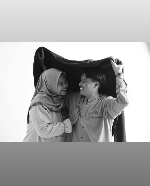 Foto sampul undangan Oktavia & Ahmad
