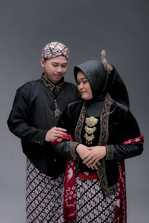 Foto sampul undangan Reni Andriani & Julianto