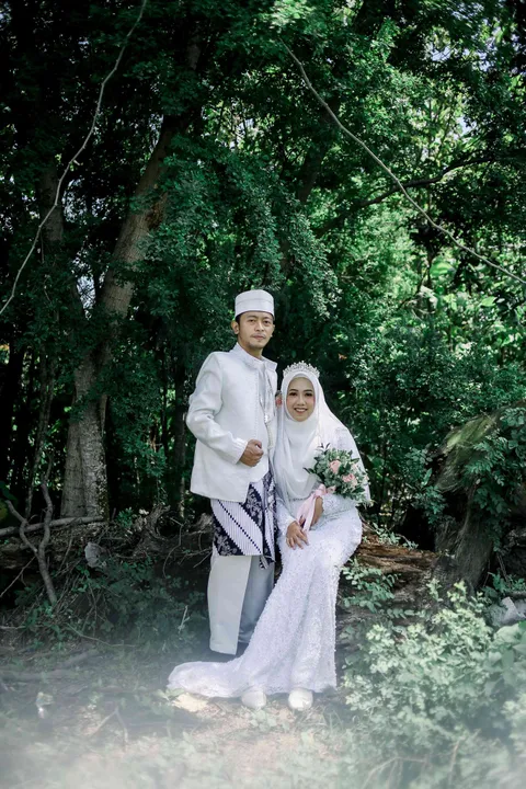 Foto sampul undangan Ais & Dzikril