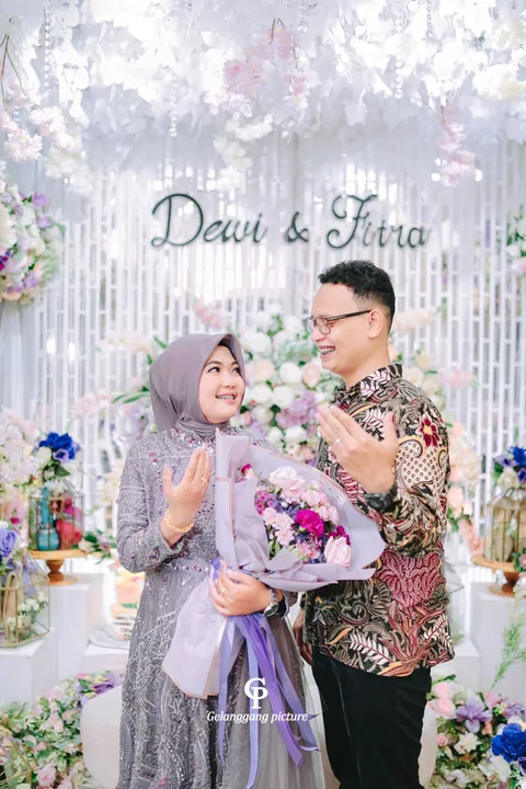 Foto sampul undangan Fitra & Dewi