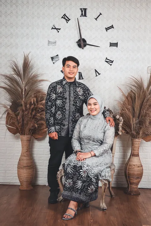 Foto sampul undangan Hankeni & Trivia