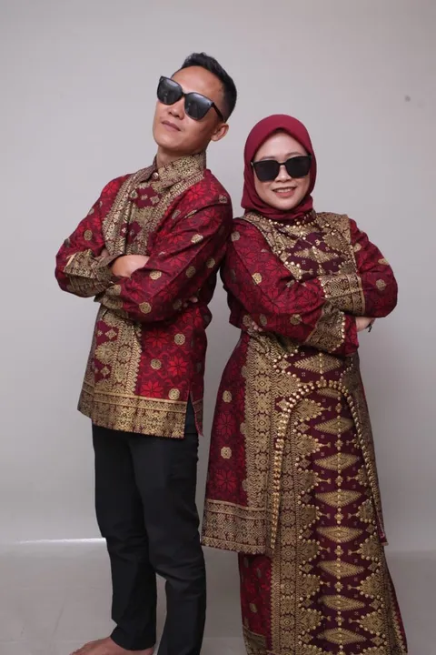 Foto sampul undangan Damayanti & Izhar