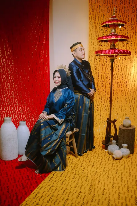 Foto sampul undangan Waliyyu & Alyza