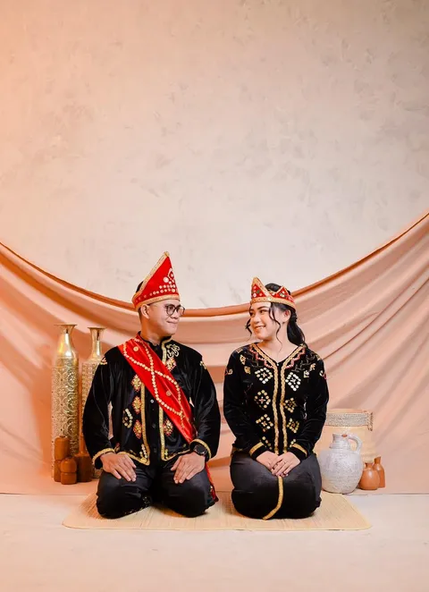 Foto sampul undangan Natalia Tokilo & Ardi Tunggele