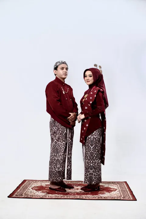 Foto sampul undangan Desti & Dzulfikar
